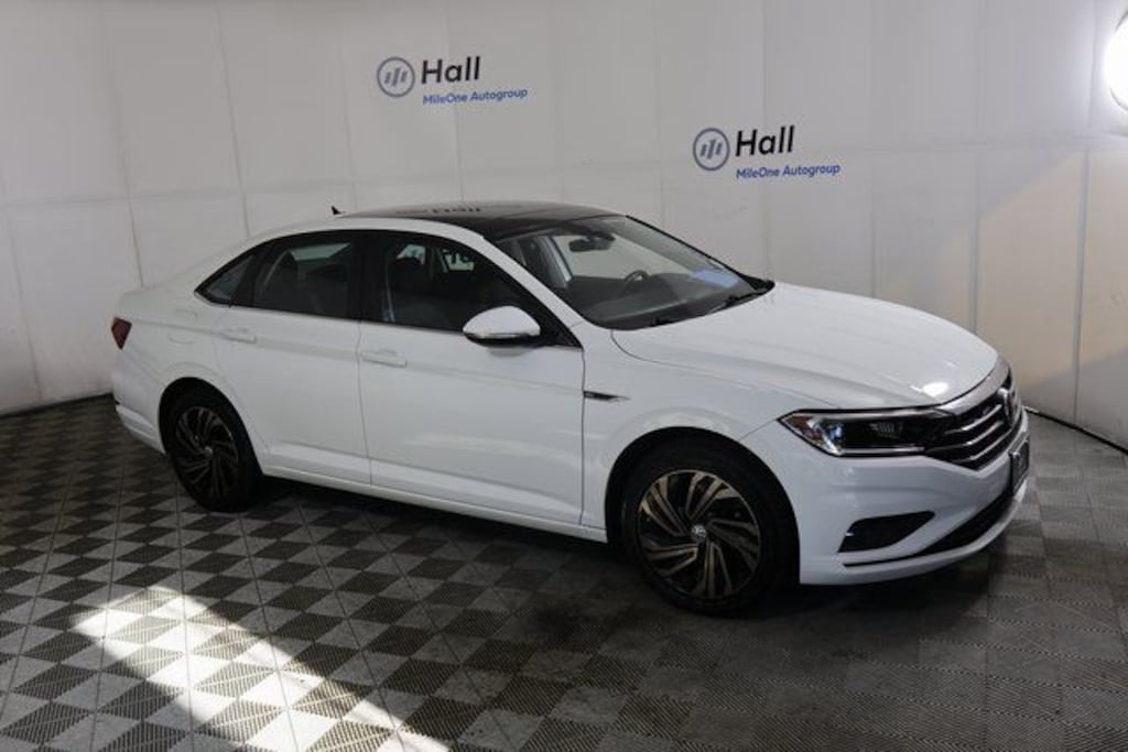 Used 2019 Volkswagen Jetta SEL Premium Sedan