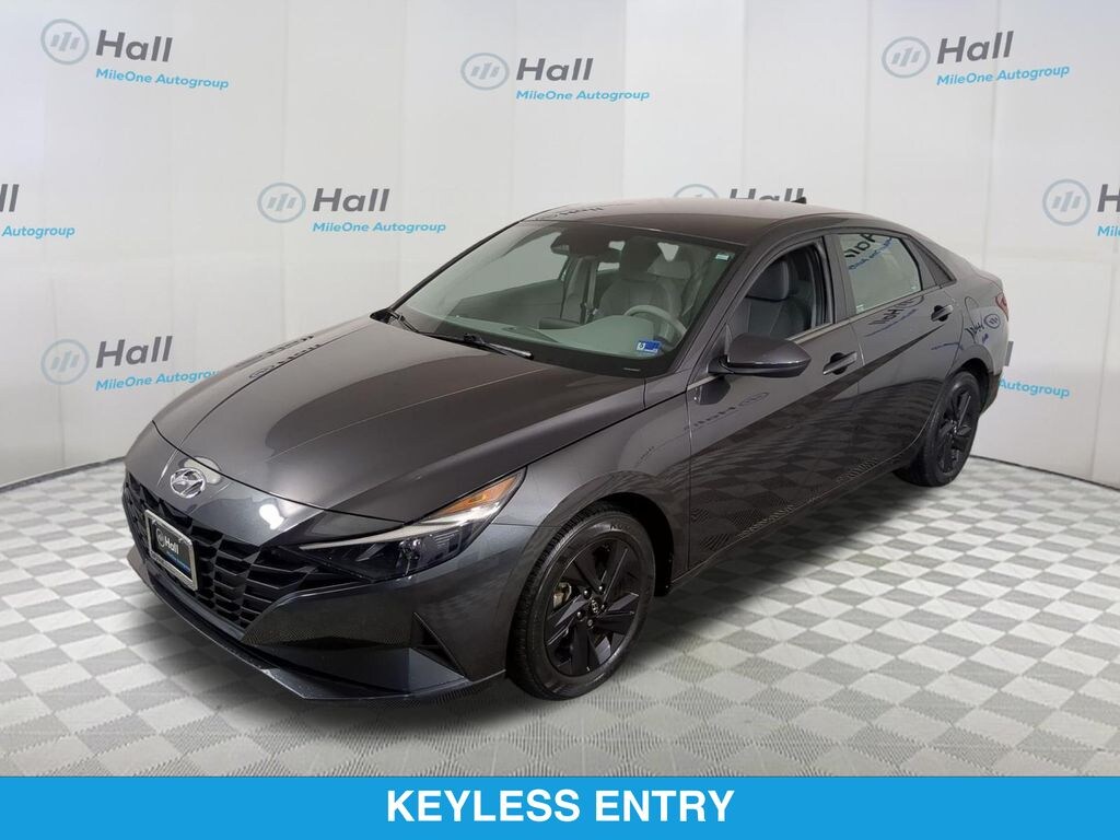Used 2022 Hyundai Elantra SEL Sedan