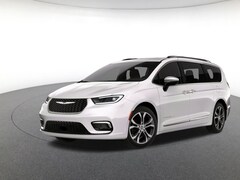 2026 Chrysler Pacifica Pinnacle Passenger Van