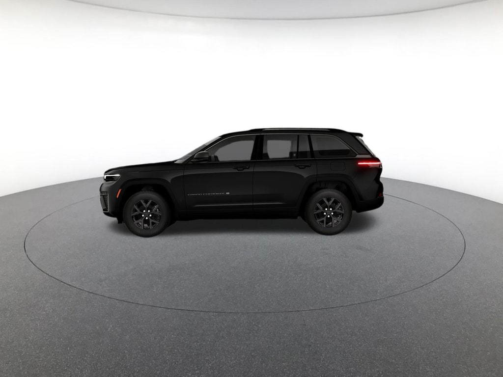 New 2026 Jeep Grand Cherokee Laredo Sport Utility