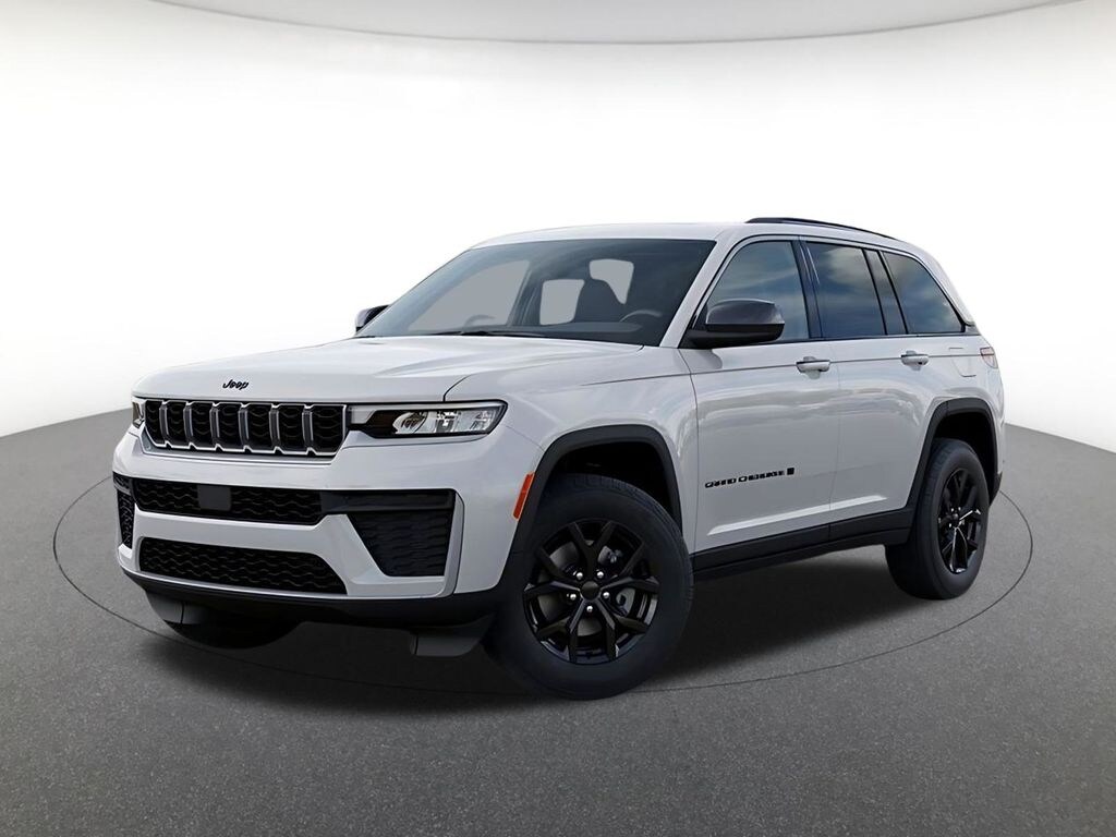 New 2026 Jeep Grand Cherokee Laredo Sport Utility