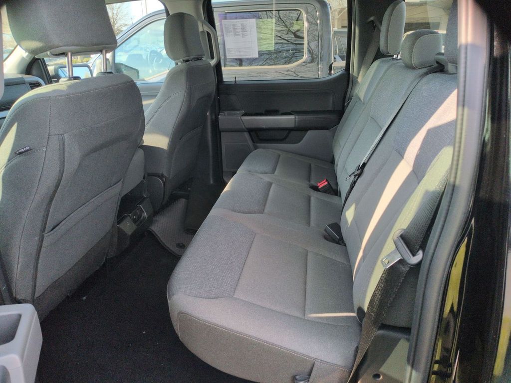 2025 Ford F-150 XLT - Photo 11