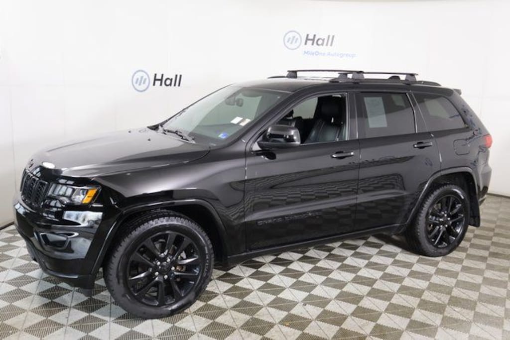 Used 2018 Jeep Grand Cherokee Altitude SUV