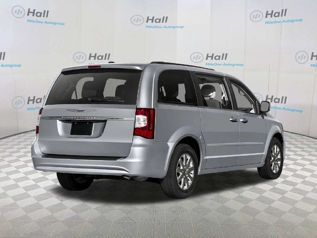 Used 2016 Chrysler Town & Country Touring Minivan/Van