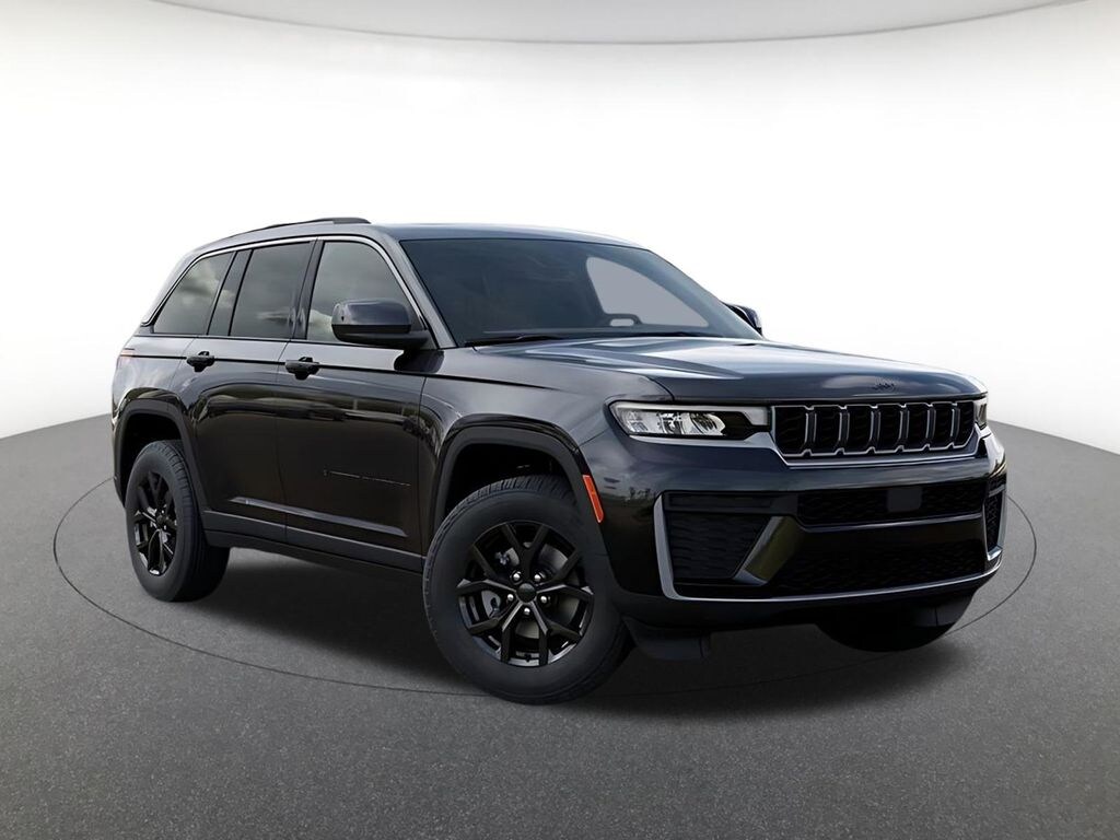 New 2026 Jeep Grand Cherokee Laredo Sport Utility
