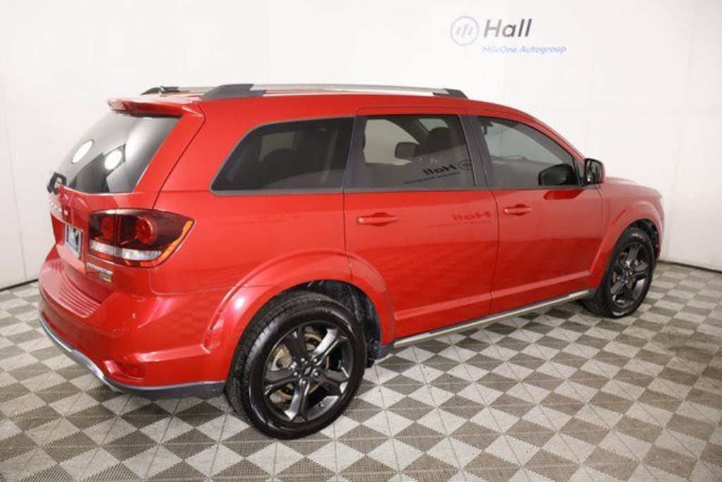 Used 2018 Dodge Journey Crossroad SUV