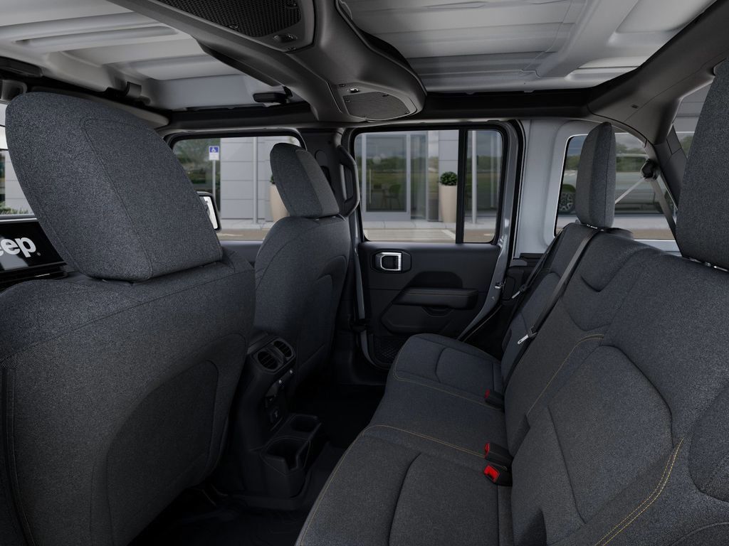 2025 Jeep Wrangler 4-Door Sahara - Photo 10