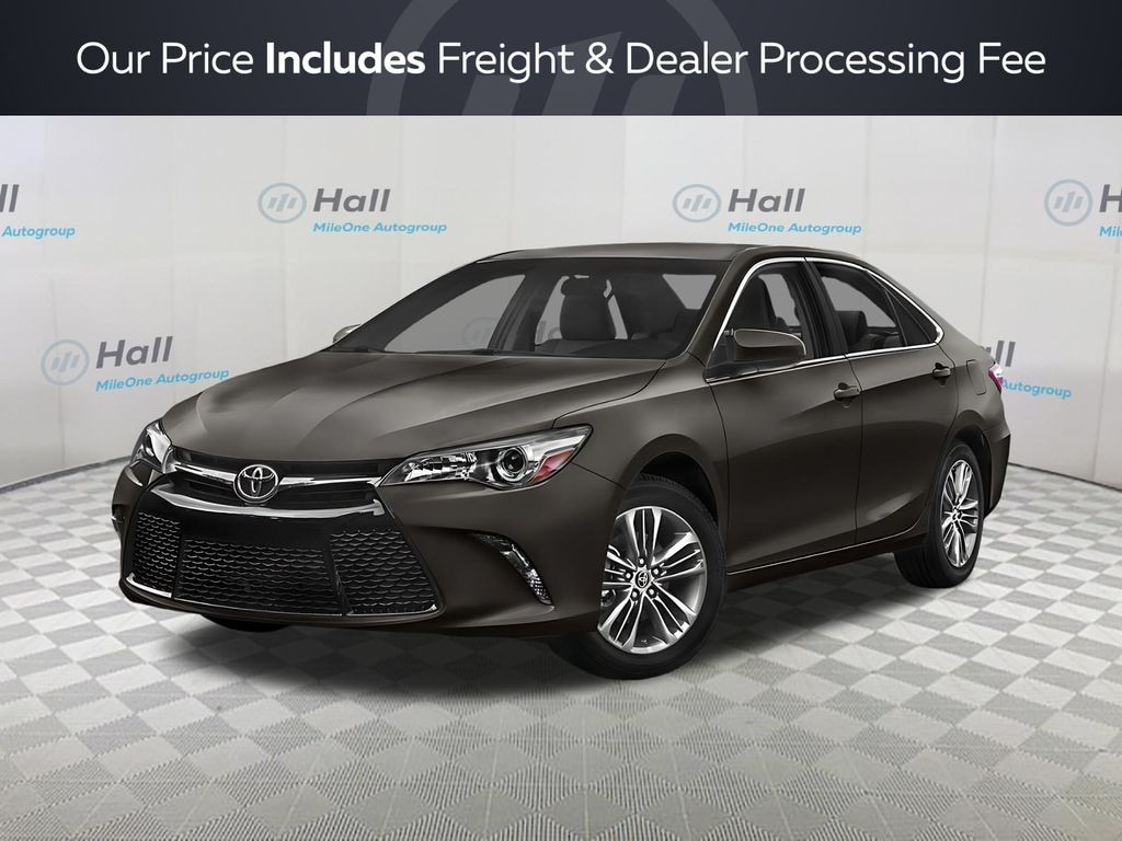 Used 2015 Toyota Camry SE Sedan