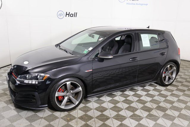 2018 Volkswagen Golf GTI S's photo