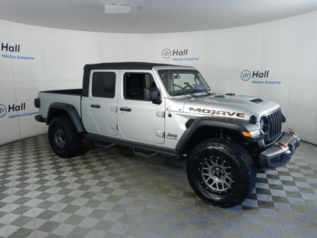 Used 2022 Jeep Gladiator Mojave Truck