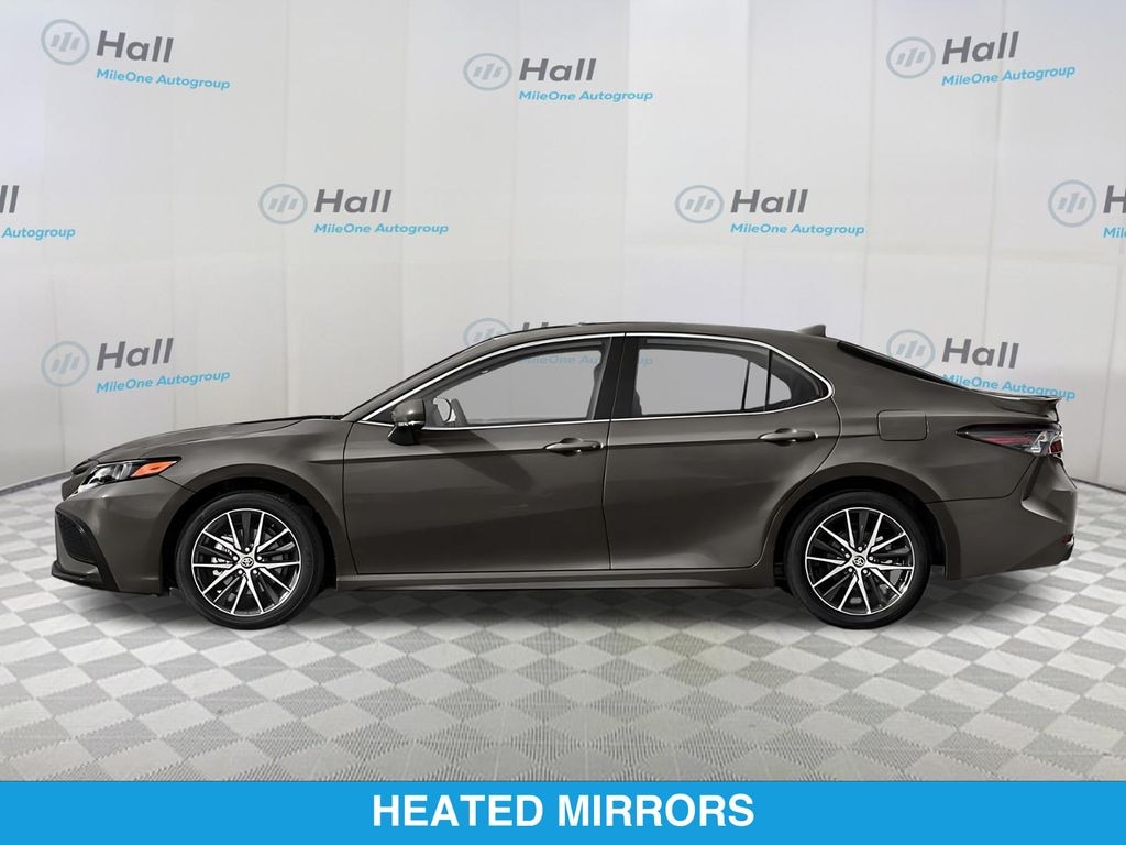 Used 2023 Toyota Camry SE Sedan