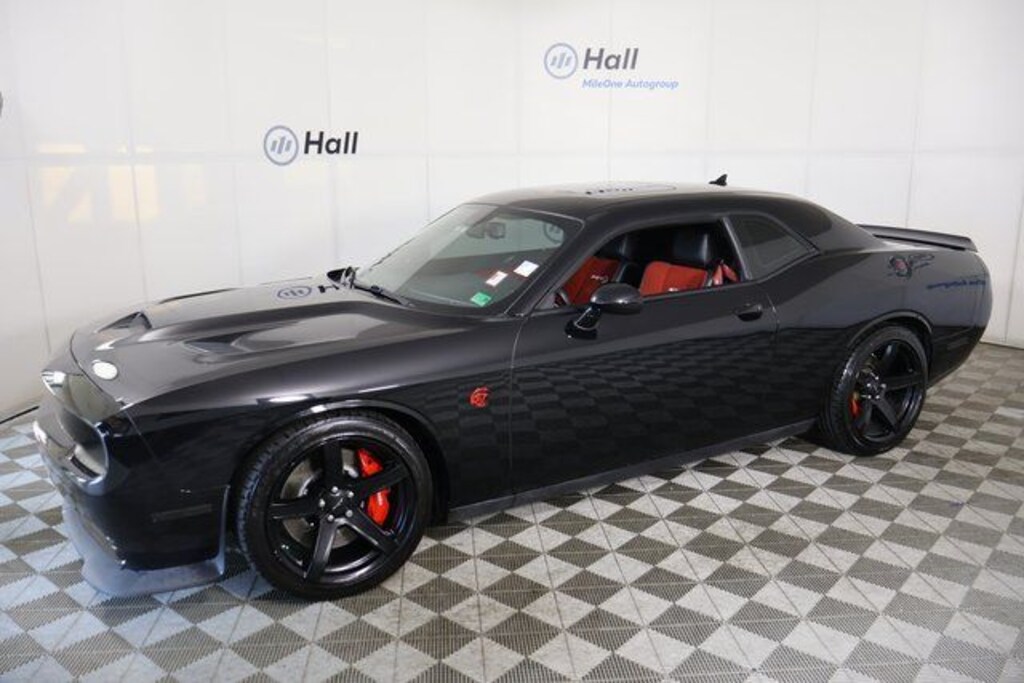 Used 2017 Dodge Challenger SRT Hellcat Coupe