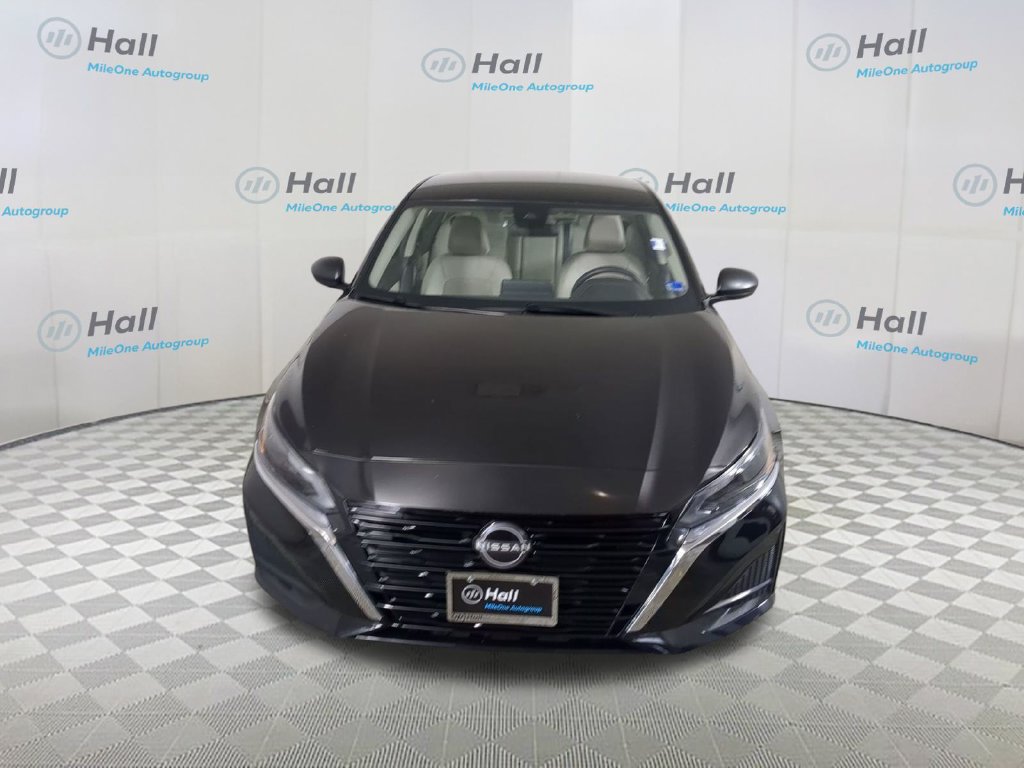 Used 2025 Nissan Altima 2.5 SV Sedan