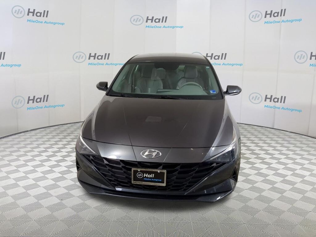 Used 2022 Hyundai Elantra SEL Sedan