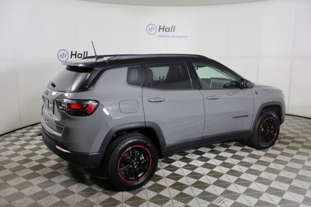 Used 2022 Jeep Compass Trailhawk SUV