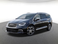 2026 Chrysler Pacifica Pinnacle Passenger Van
