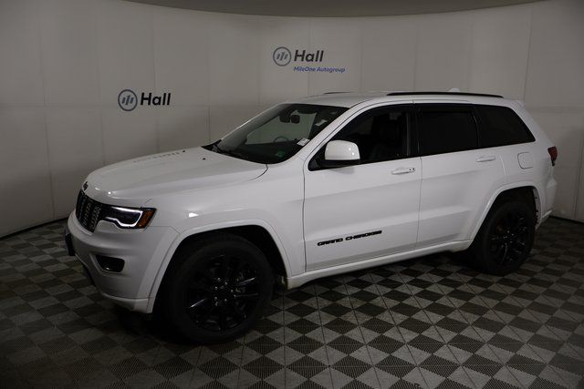 2020 Jeep Grand Cherokee Altitude's photo