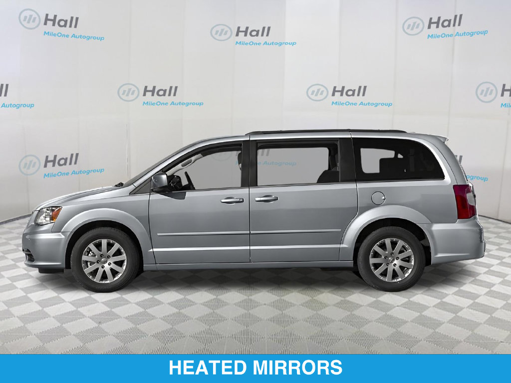 Used 2016 Chrysler Town & Country Touring Minivan/Van