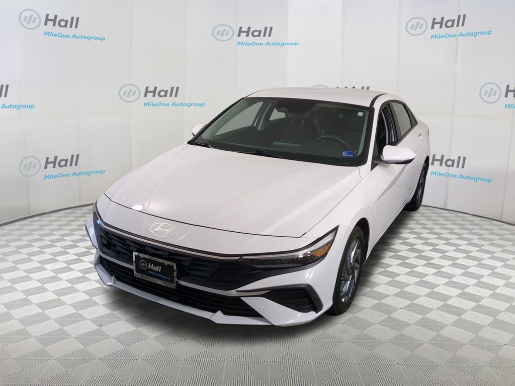 Used 2024 Hyundai Elantra SEL Sedan