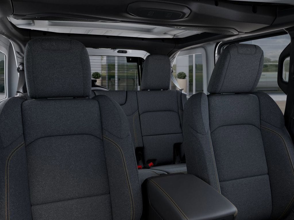 2025 Jeep Wrangler 4-Door Sahara - Photo 17