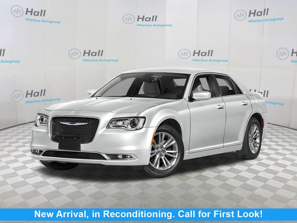 2022 Chrysler 300 Touring L AWD's photo