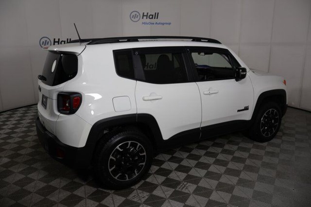 Used 2023 Jeep Renegade Latitude SUV