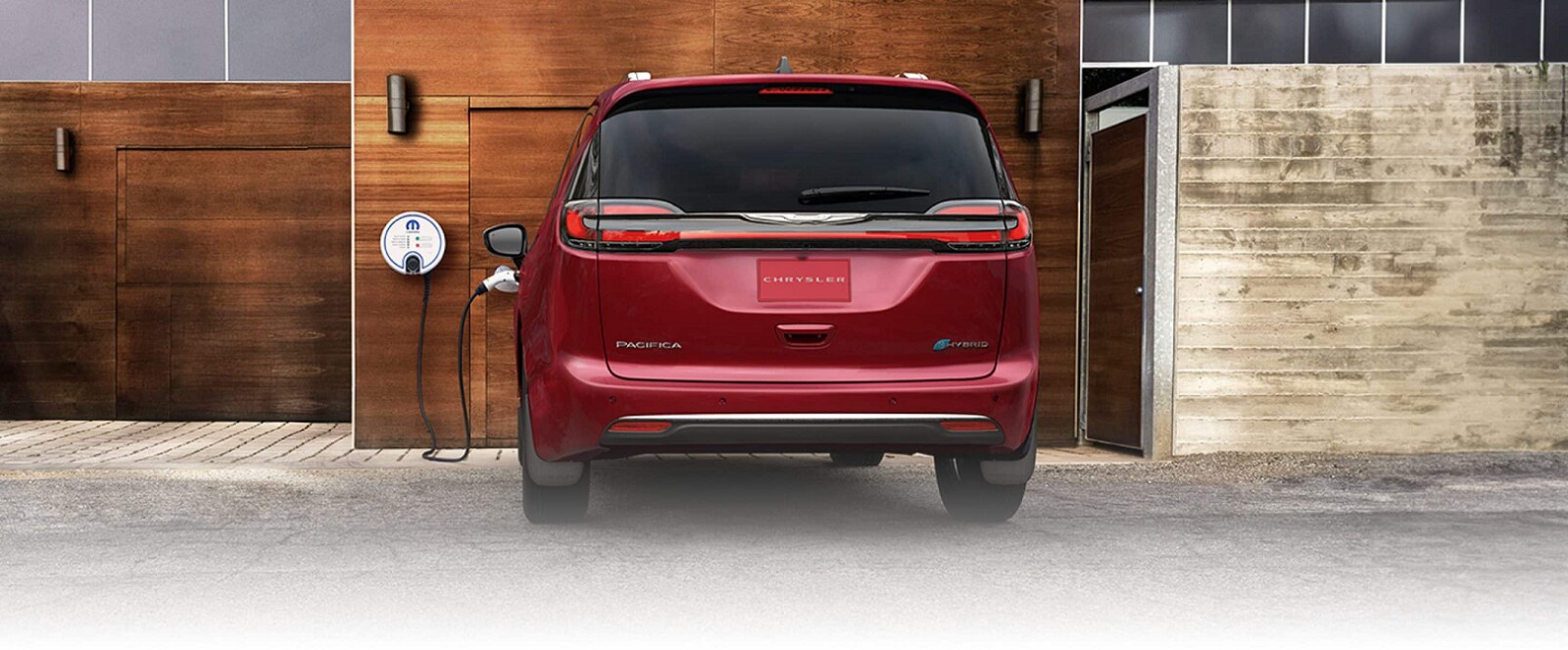 Efficient Features of the 2024 Chrysler Pacifica PlugIn Hybrid