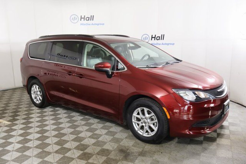 Used 2021 Chrysler Voyager LXI Minivan/Van