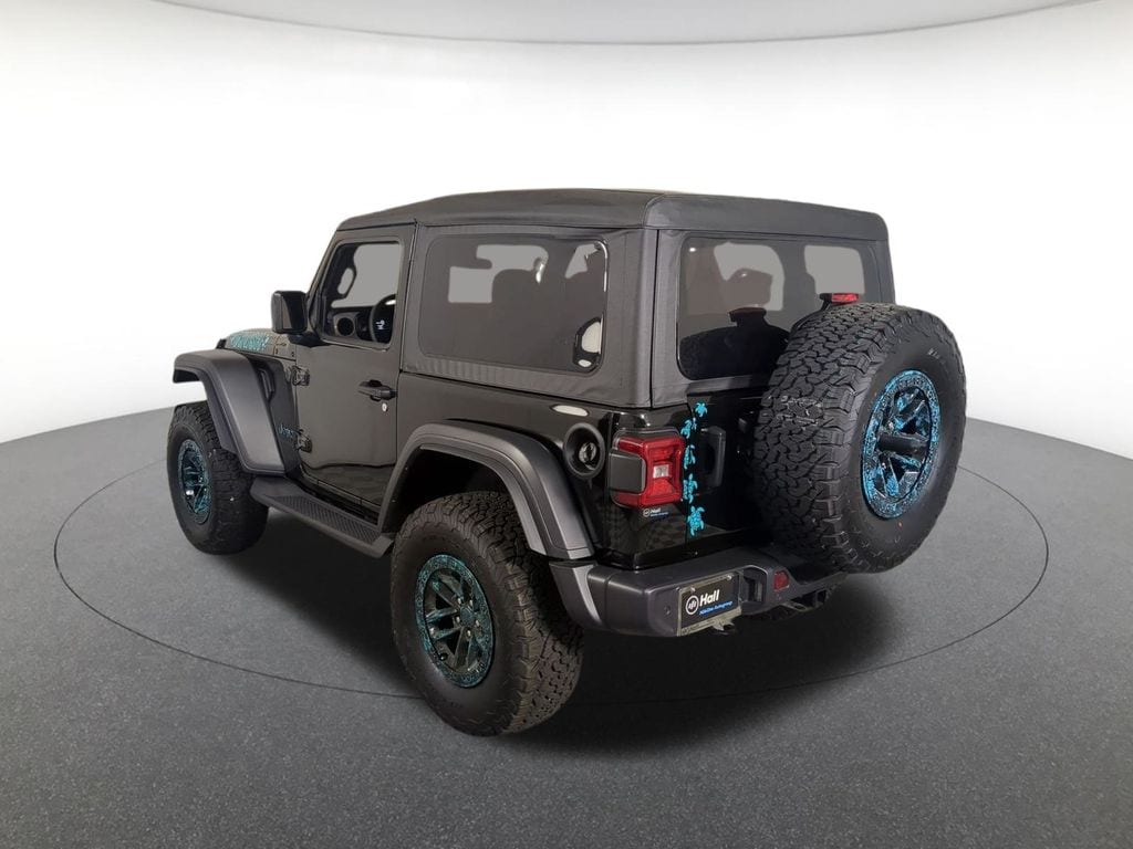 2025 Jeep Wrangler 2-Door Willys - Photo 11