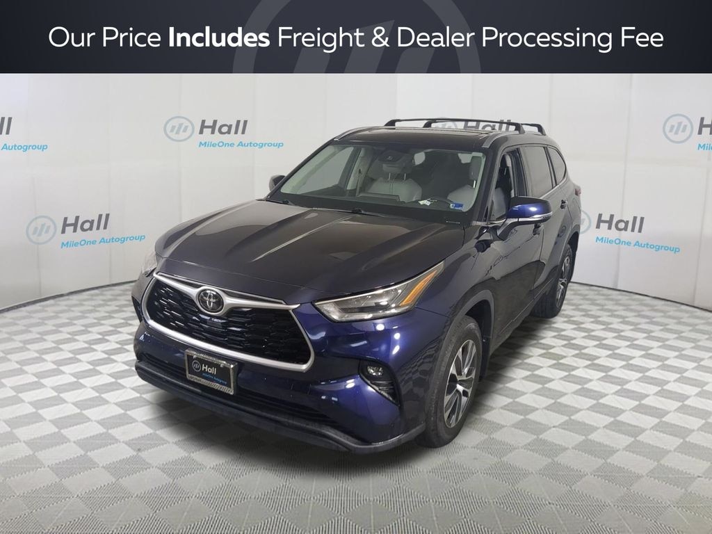 Used 2021 Toyota Highlander XLE SUV