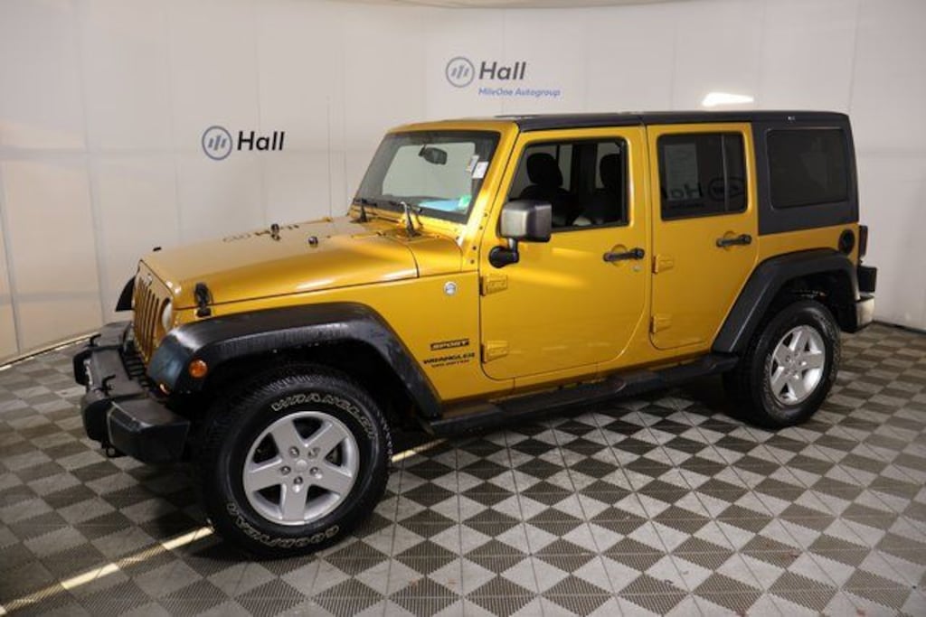 Used 2014 Jeep Wrangler Unlimited Sport SUV