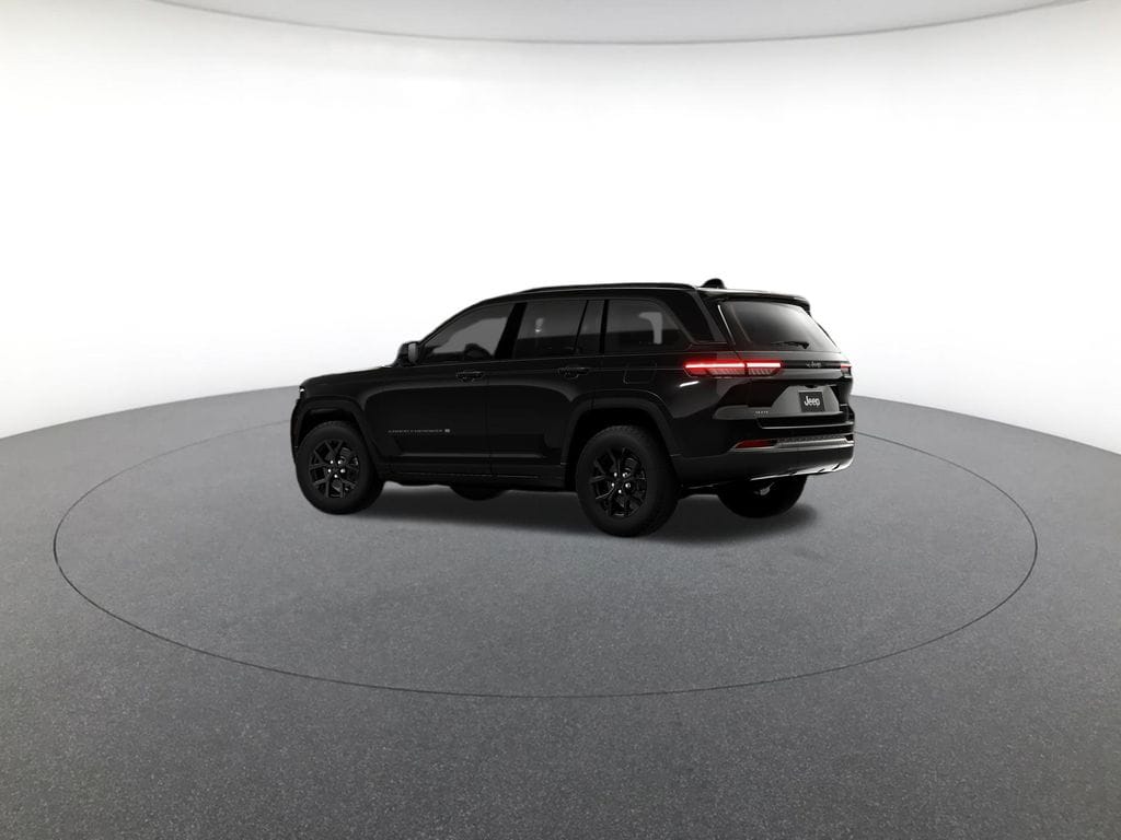 New 2026 Jeep Grand Cherokee Laredo Sport Utility