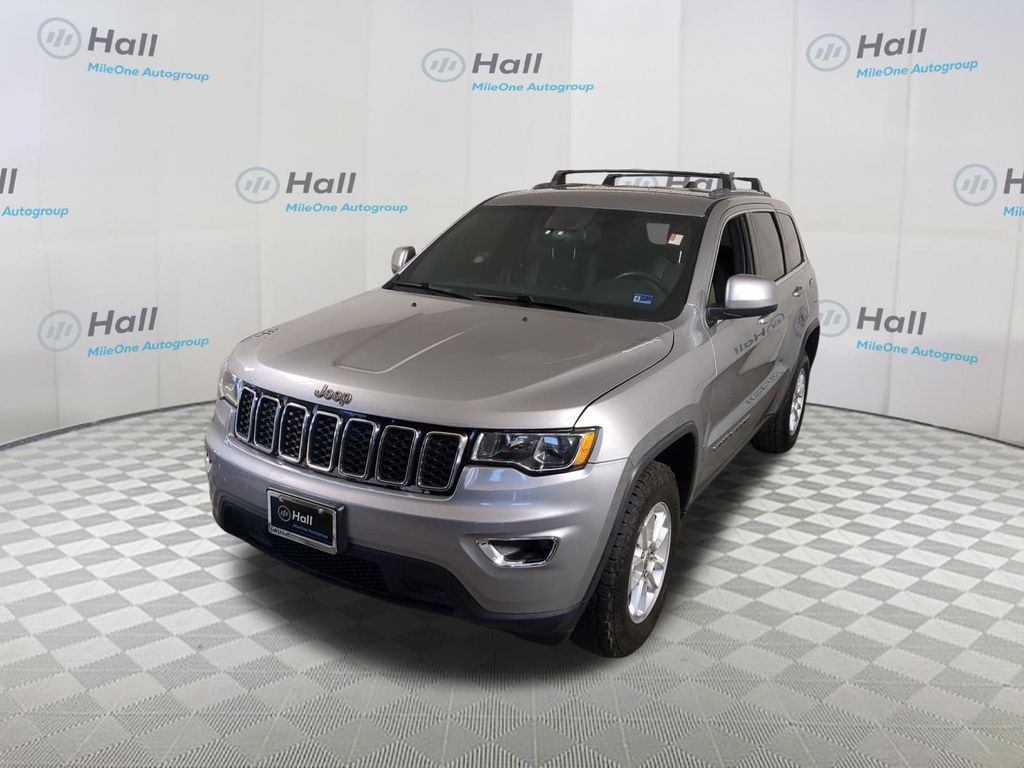 2018 Jeep Grand Cherokee Laredo E 4WD photo