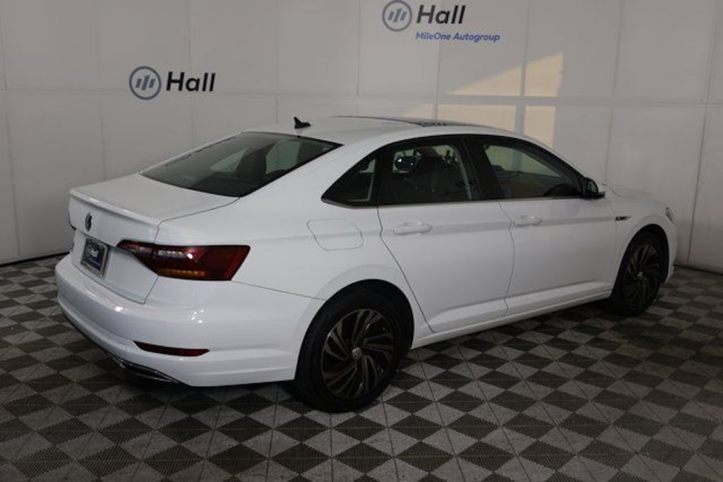 Used 2019 Volkswagen Jetta SEL Premium Sedan