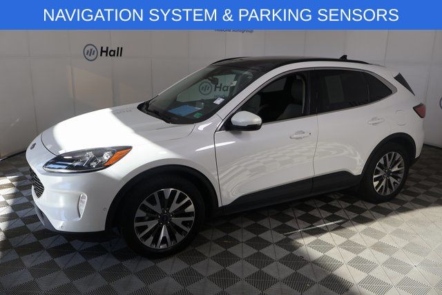 2020 Ford Escape Titanium's photo