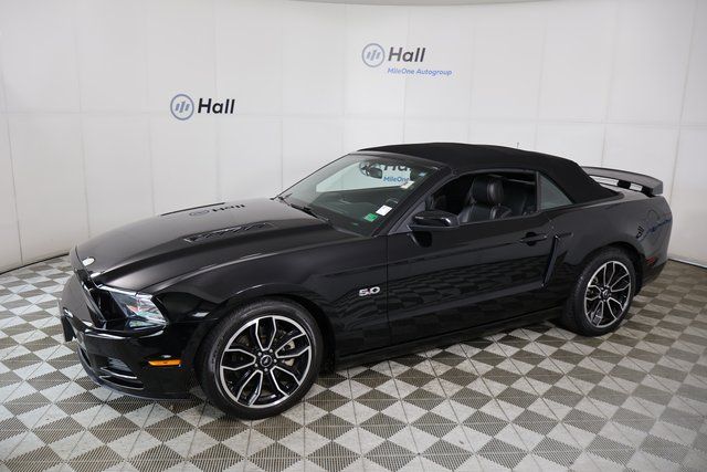 2014 Ford Mustang GT Premium's photo