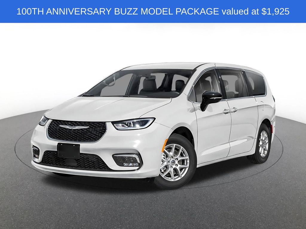 2026 Chrysler Pacifica Select's photo