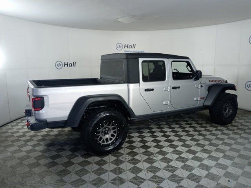 Used 2022 Jeep Gladiator Mojave Truck