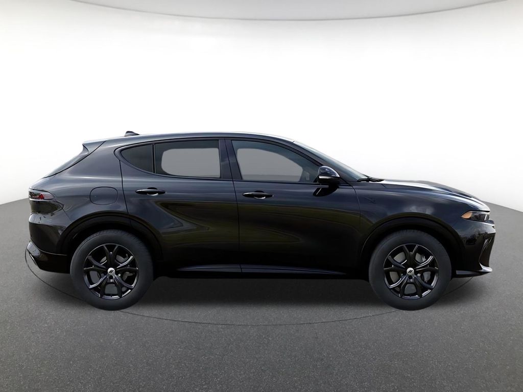 2025 Dodge Hornet R/T Plus - Photo 6