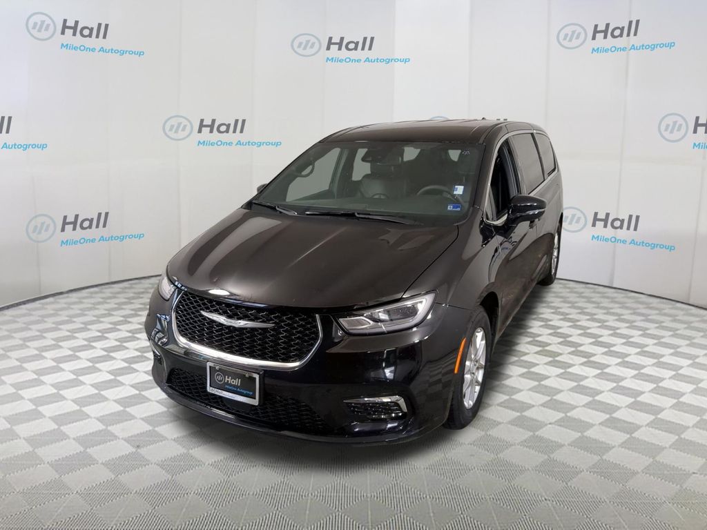 2026 Chrysler Pacifica's photo