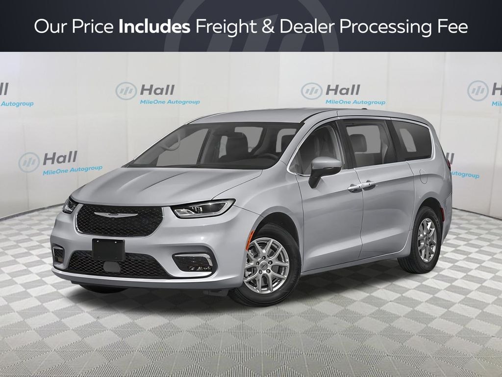 Used 2024 Chrysler Pacifica Touring L Minivan/Van