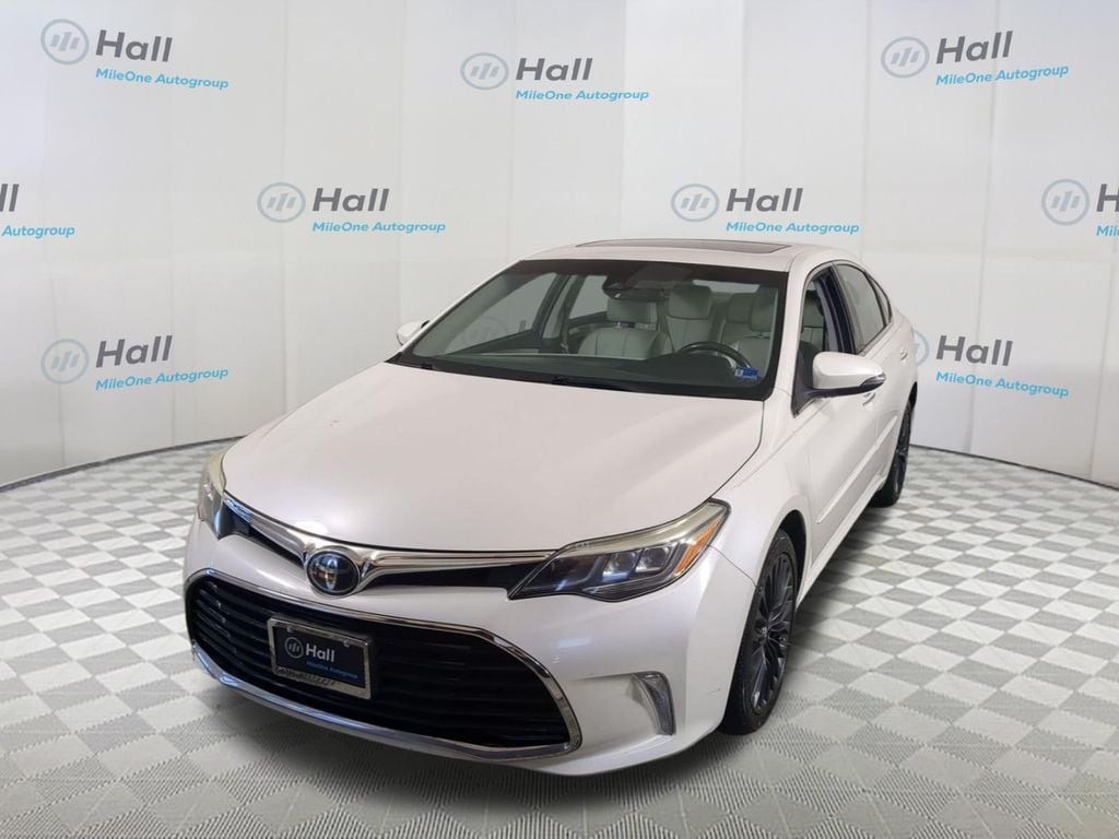 2017 Toyota Avalon XLE Touring's photo