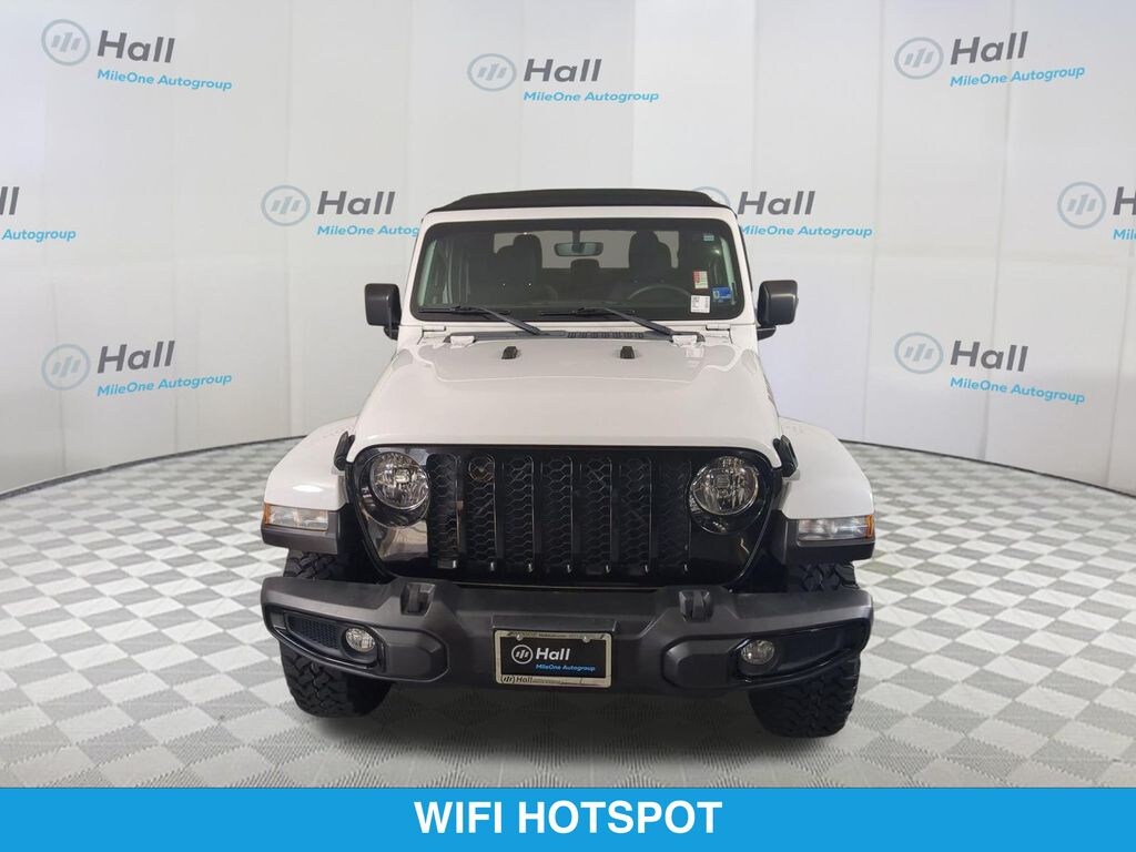 Used 2023 Jeep Gladiator Willys Truck