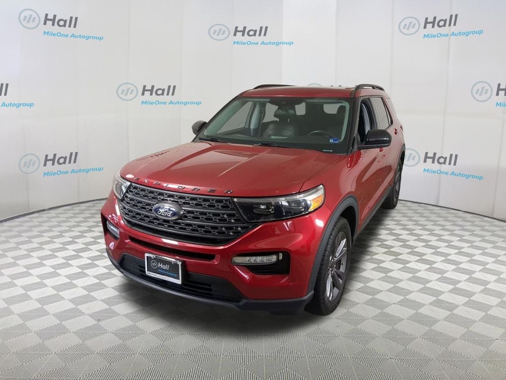 2023 Ford Explorer XLT 4WD's photo