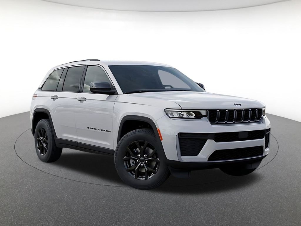 New 2026 Jeep Grand Cherokee Laredo Sport Utility
