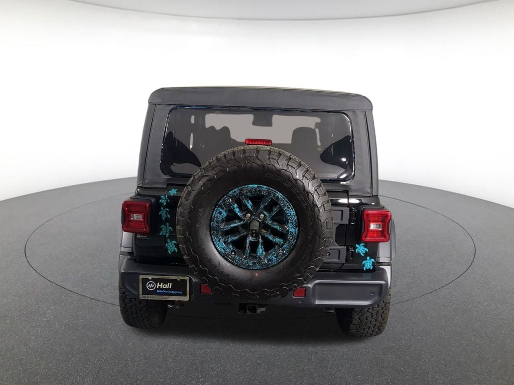 2025 Jeep Wrangler 2-Door Willys - Photo 10