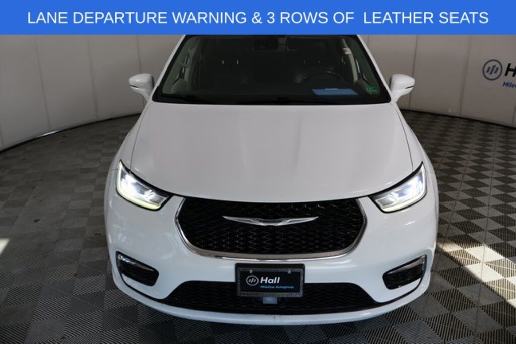 Used 2021 Chrysler Pacifica Touring L Minivan/Van