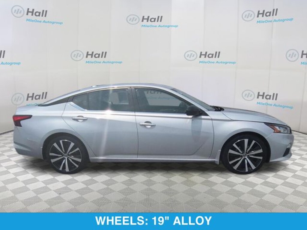 Used 2020 Nissan Altima 2.5 SR Sedan
