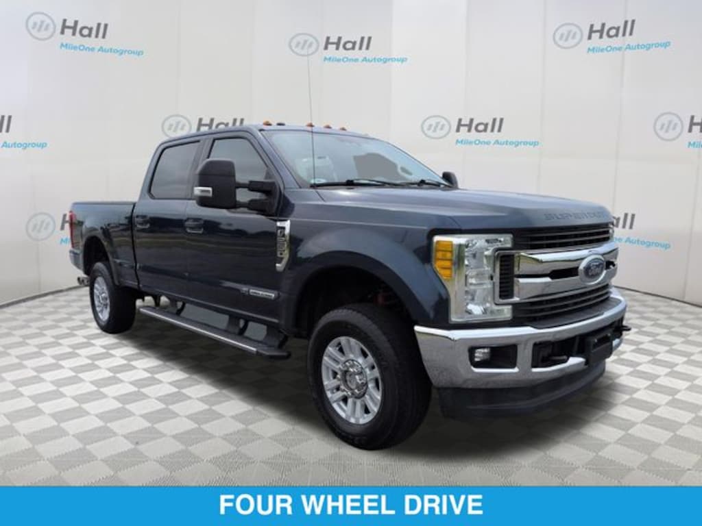Used 2017 Ford F-250SD XLT Truck
