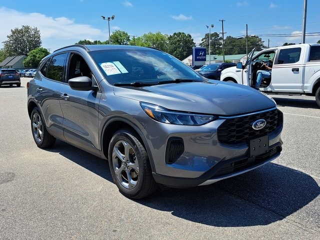 Used 2025 Ford Escape ST-Line with VIN 1FMCU9MN2SUA10385 for sale in Elizabeth City, NC